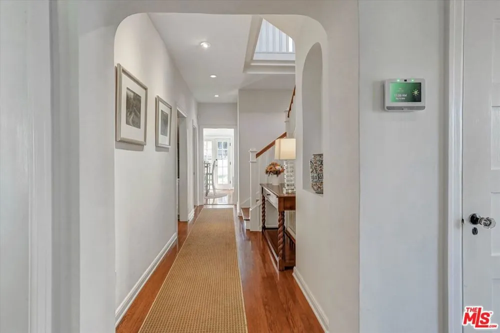 1744 Gardner Street Los Angeles, CA 90046