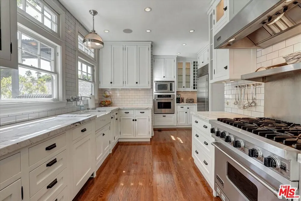1744 Gardner Street Los Angeles, CA 90046