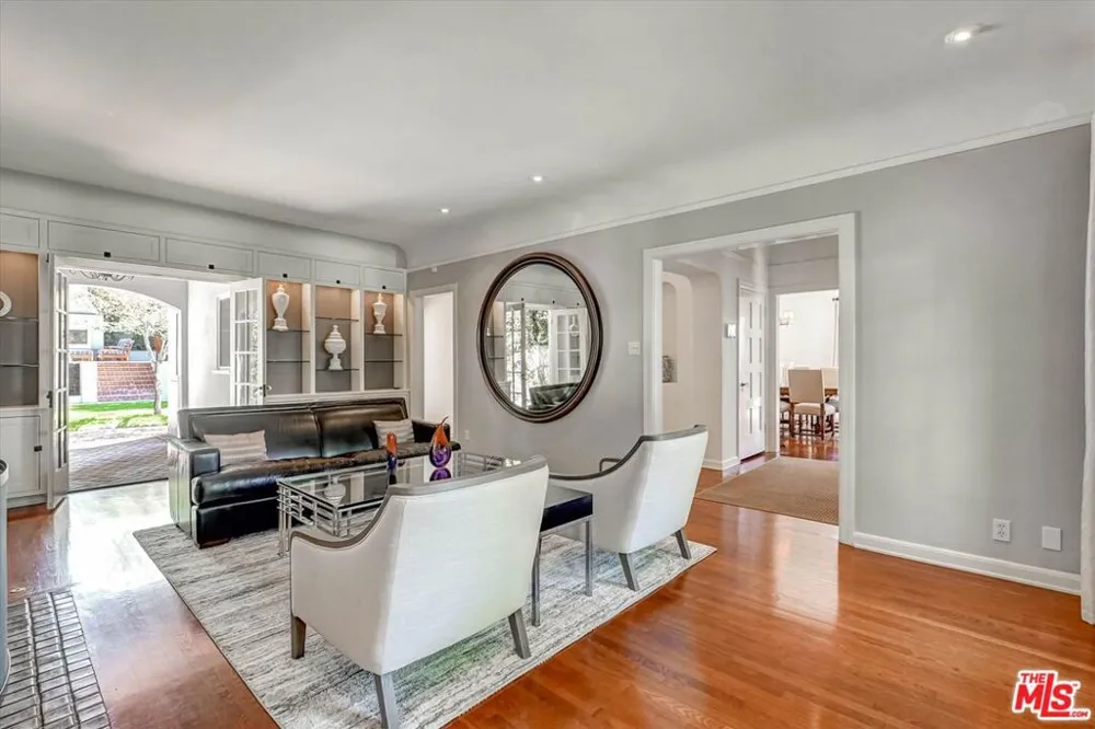 1744 Gardner Street Los Angeles, CA 90046