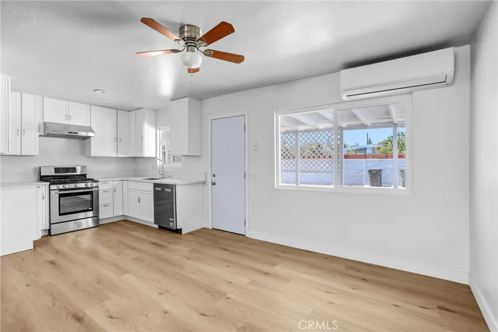 7716 Juniper Avenue Fontana, CA 92336