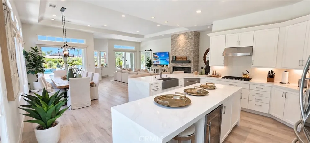 18 Via Las Flores Rancho Mirage, CA 92270