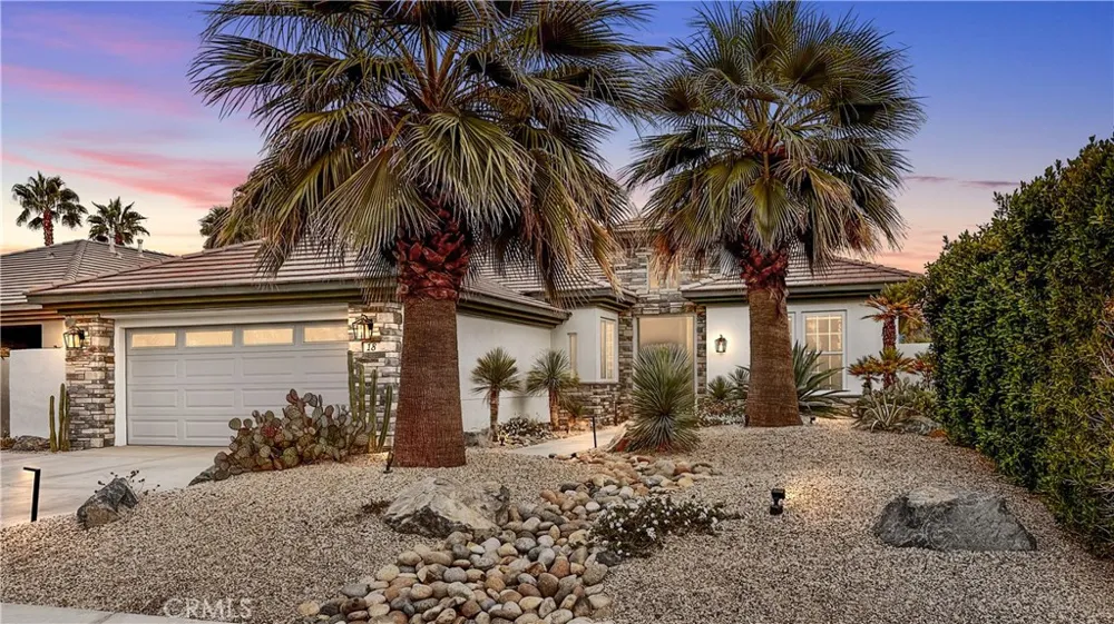 18 Via Las Flores Rancho Mirage, CA 92270