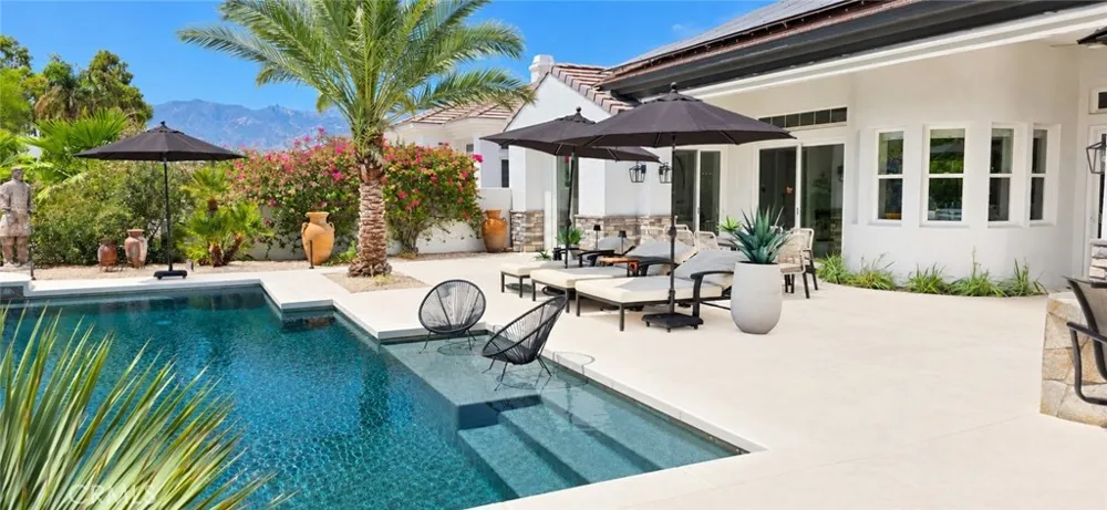 18 Via Las Flores Rancho Mirage, CA 92270