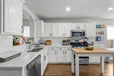 1125 Vincent Place