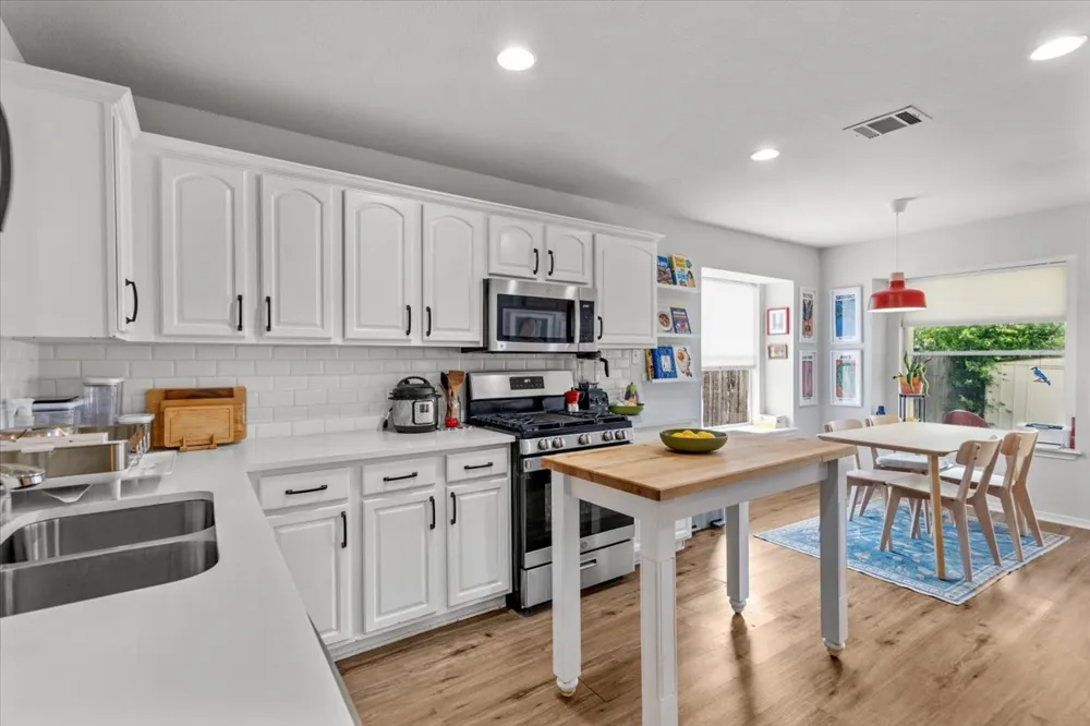 1125 Vincent Place Pflugerville, TX 78660