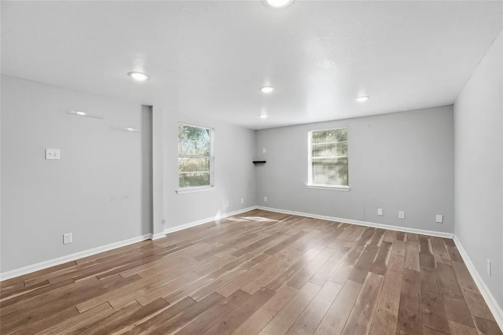 6526 Lindenn Street Houston, TX 77087