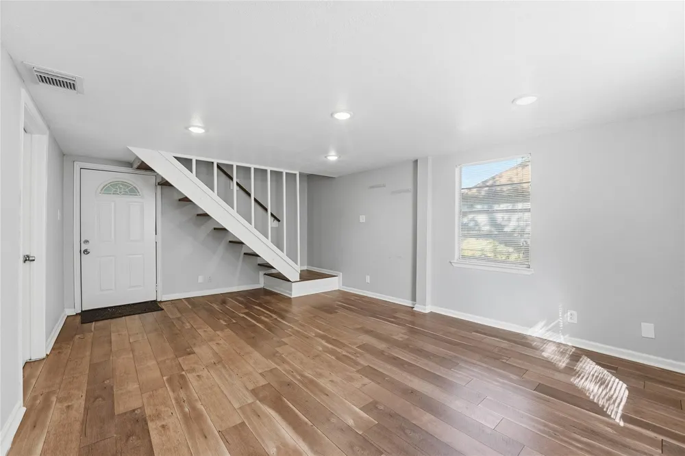 6526 Lindenn Street Houston, TX 77087