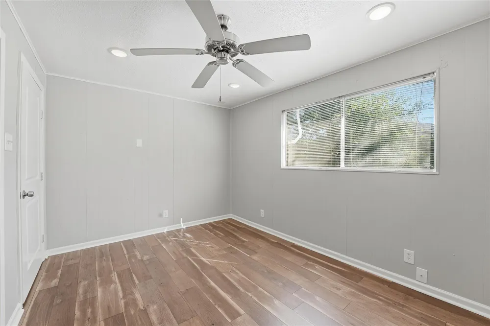 6526 Lindenn Street Houston, TX 77087