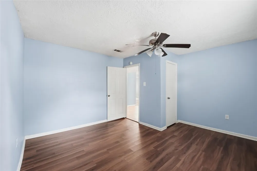 6526 Lindenn Street Houston, TX 77087