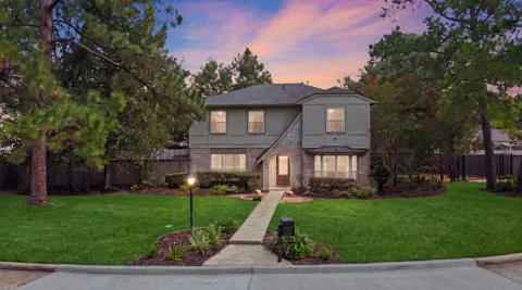 8102 Durklyn Lane