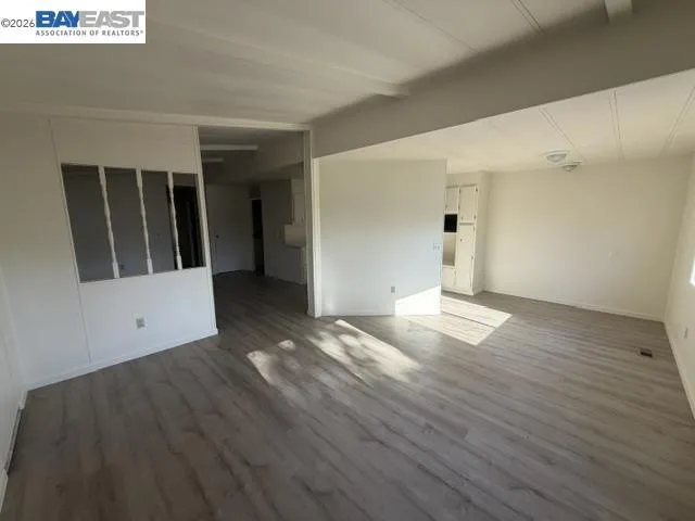 29433 New Hampshire Way Hayward, CA 94544