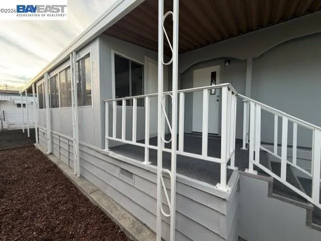 29433 New Hampshire Way Hayward, CA 94544