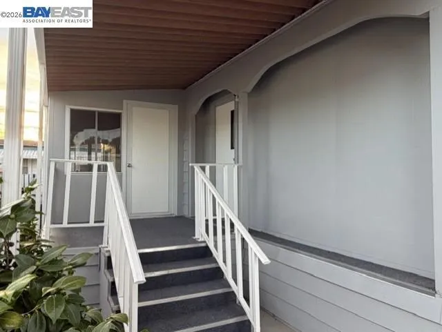 29433 New Hampshire Way Hayward, CA 94544