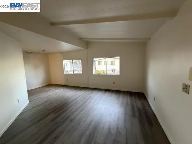 29433 New Hampshire Way Hayward, CA 94544