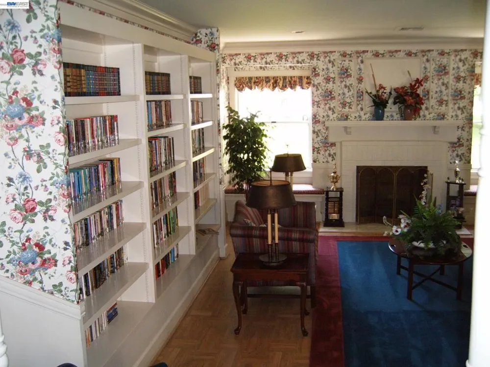 29433 New Hampshire Way Hayward, CA 94544