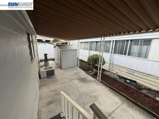 29433 New Hampshire Way Hayward, CA 94544