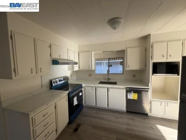 29433 New Hampshire Way Hayward, CA 94544