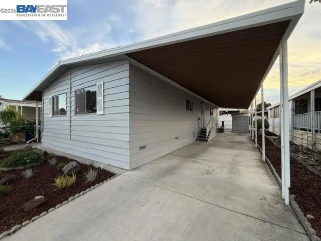 29433 New Hampshire Way Hayward, CA 94544