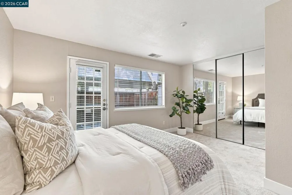 3193 Wayside Plz #25 Walnut Creek, CA 94597