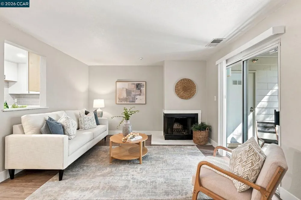 3193 Wayside Plz #25 Walnut Creek, CA 94597