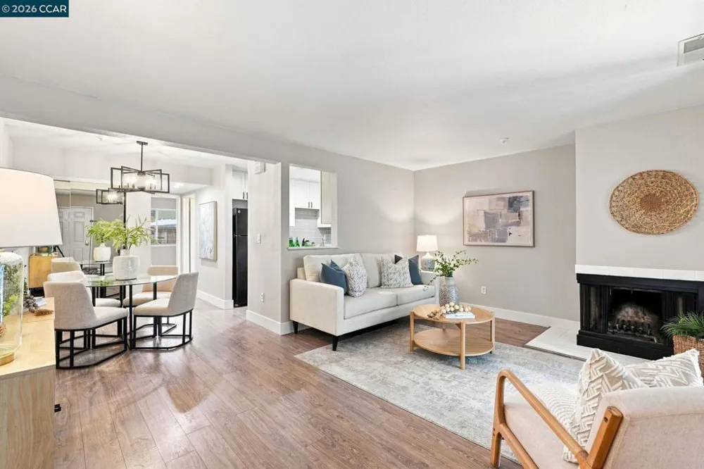 3193 Wayside Plz #25 Walnut Creek, CA 94597