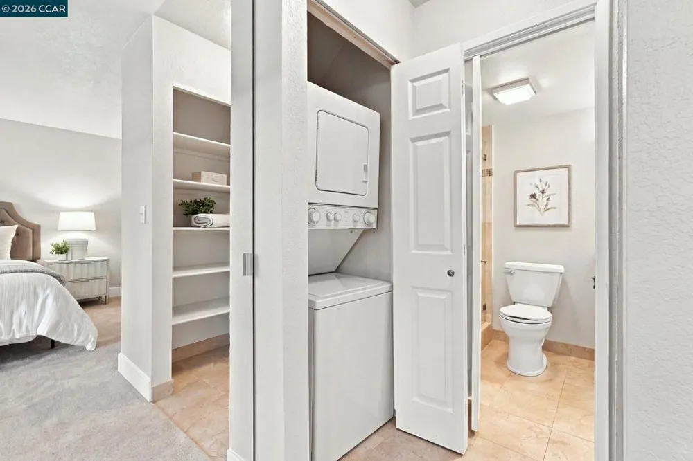 3193 Wayside Plz #25 Walnut Creek, CA 94597