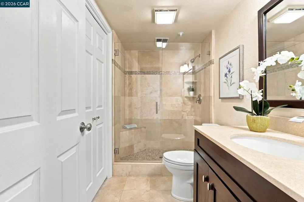 3193 Wayside Plz #25 Walnut Creek, CA 94597