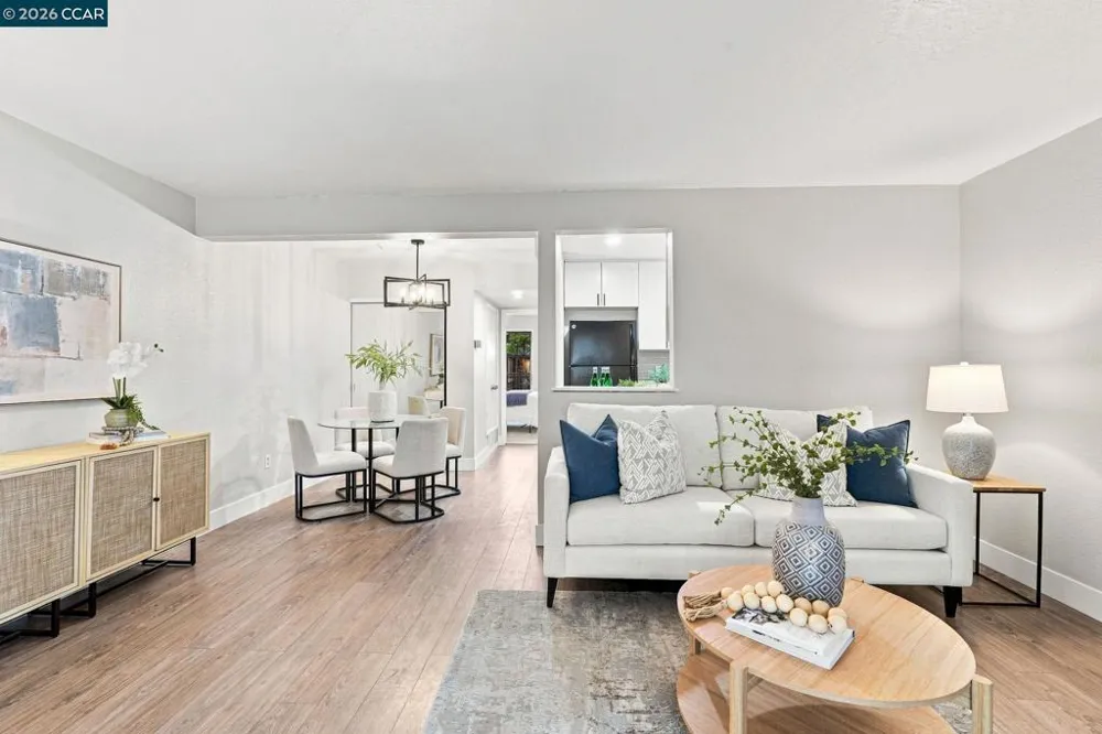 3193 Wayside Plz #25 Walnut Creek, CA 94597