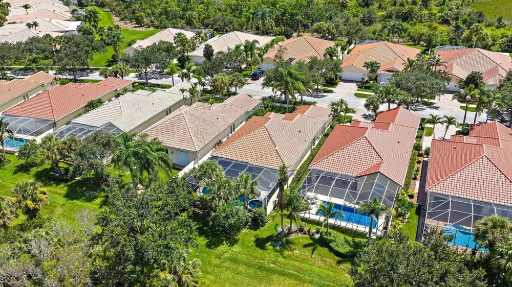 9032 SE Eldorado Way Hobe Sound, FL 33455