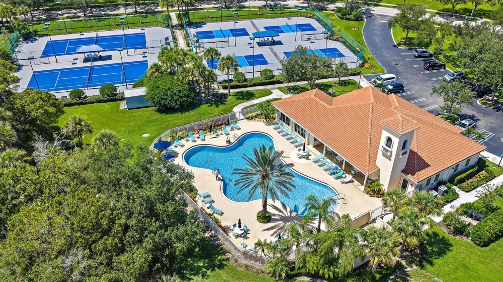 9032 SE Eldorado Way Hobe Sound, FL 33455