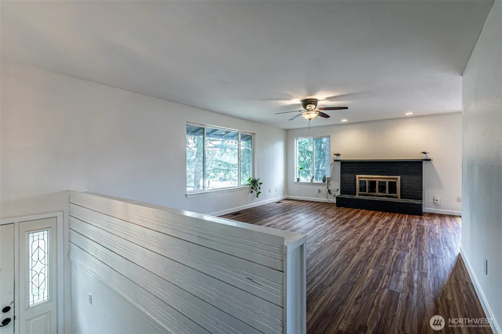 2704 180th Avenue E Lake Tapps, WA 98391