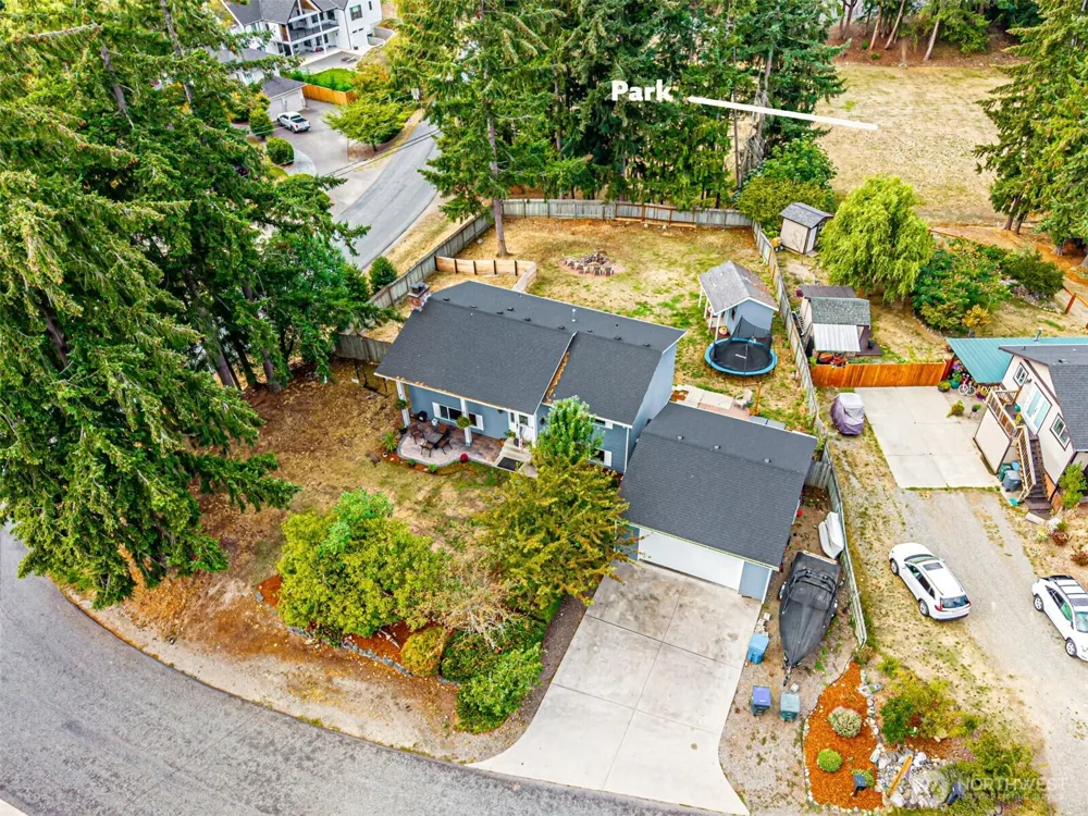 2704 180th Avenue E Lake Tapps, WA 98391