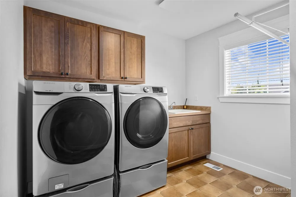18212 123rd Street E Bonney Lake, WA 98391
