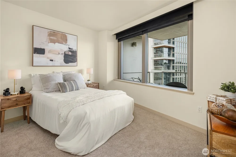 10610 NE 9th Place #1206 Bellevue, WA 98004
