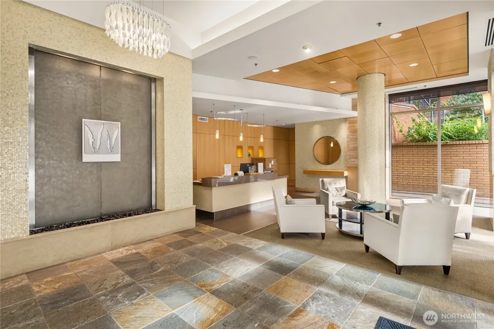 10610 NE 9th Place #1206 Bellevue, WA 98004
