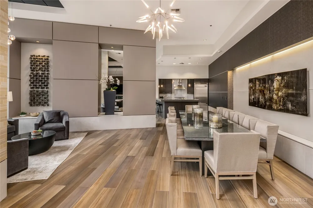 10610 NE 9th Place #1206 Bellevue, WA 98004