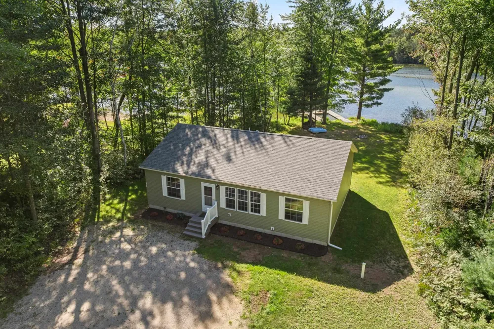 145 Tippi Trail Hanover Township, MI 49620