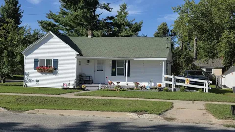 301 Madsen Street