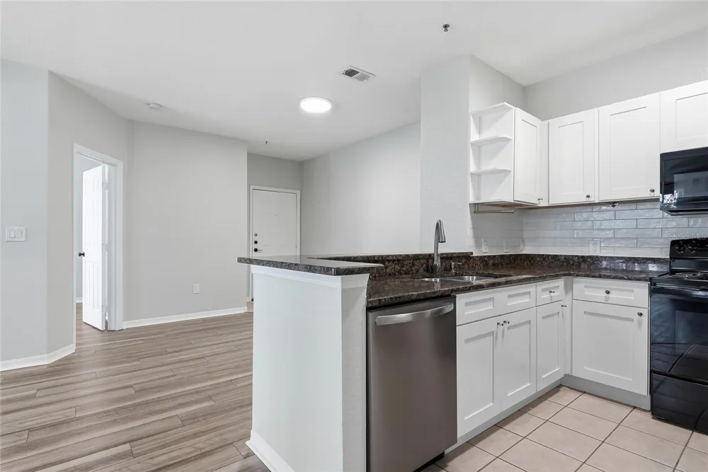 5511 LEGACY CRESCENT PLACE #204 Riverview, FL 33578