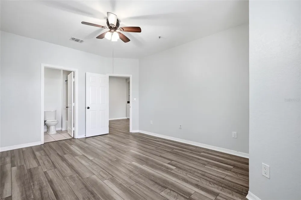 5511 LEGACY CRESCENT PLACE #204 Riverview, FL 33578