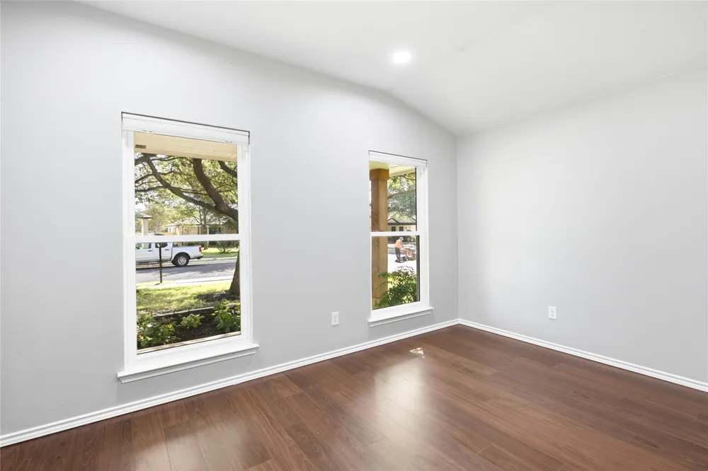 4425 Chickasaw Court Austin, TX 78749