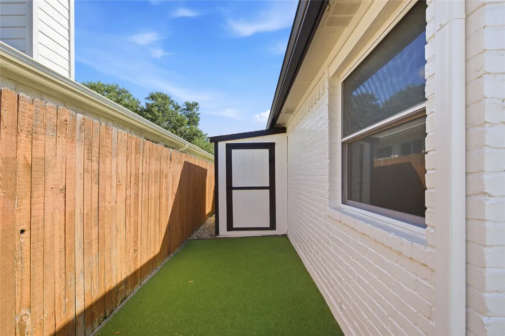 4425 Chickasaw Court Austin, TX 78749