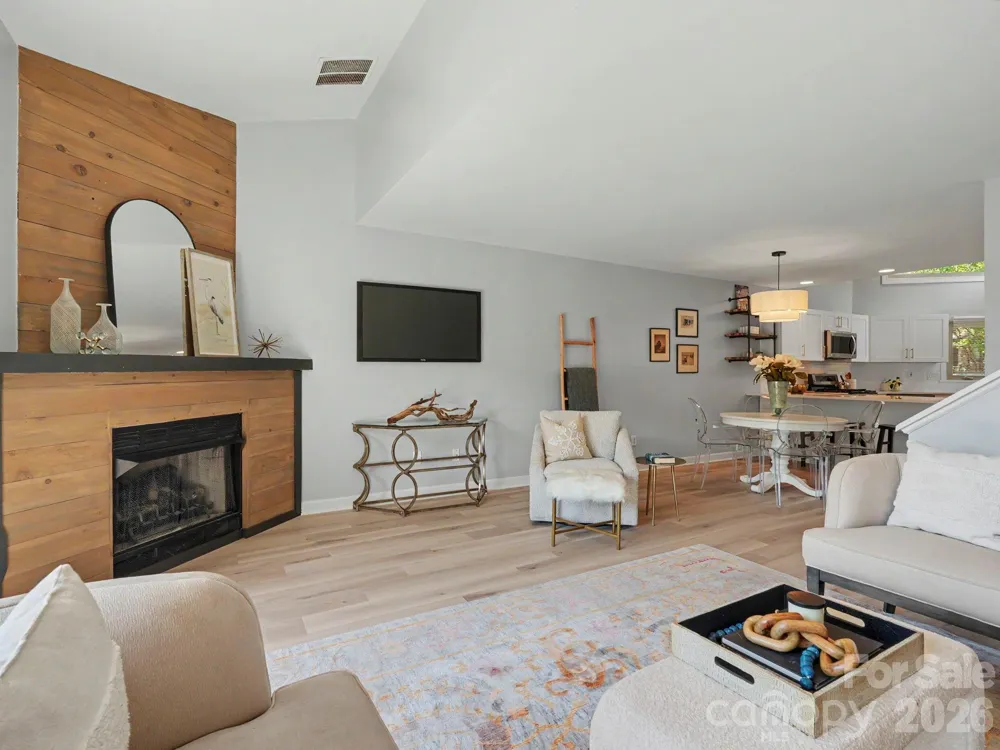 14546 Waterside Drive Charlotte, NC 28278