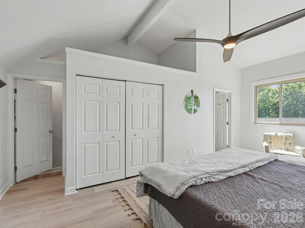 14546 Waterside Drive Charlotte, NC 28278