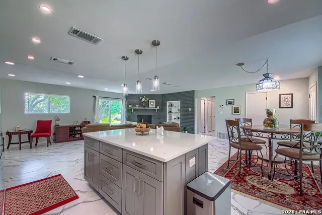 17203 Happy Hollow San Antonio, TX 78232