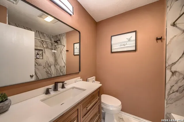 17203 Happy Hollow San Antonio, TX 78232