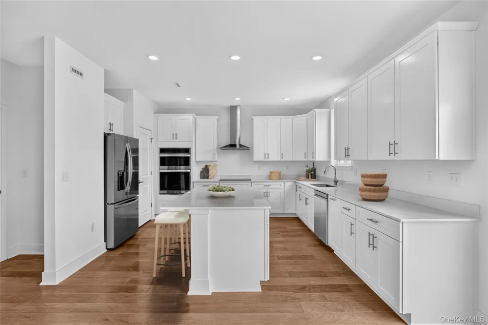 3 Aurora Terrace Tuxedo Park, NY 10987