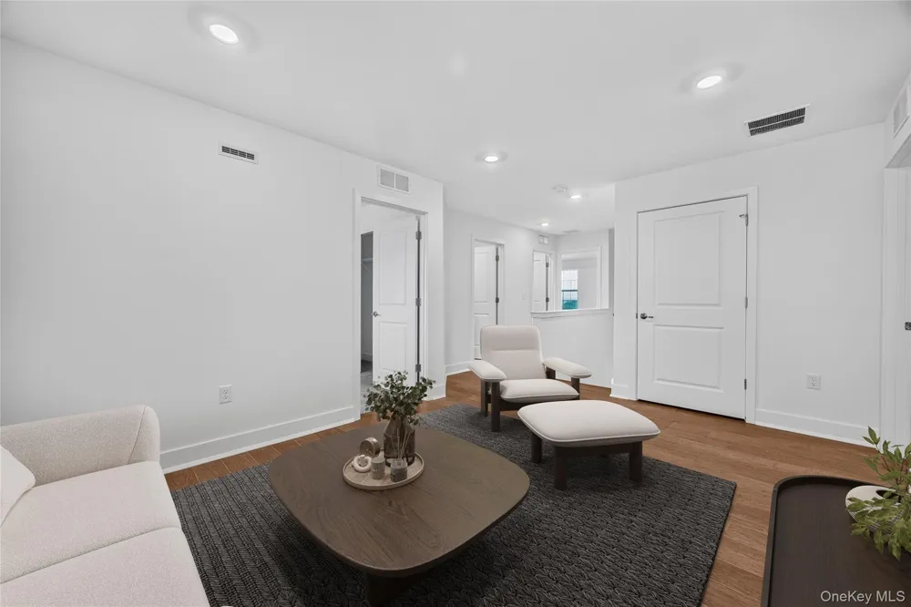 3 Aurora Terrace Tuxedo Park, NY 10987