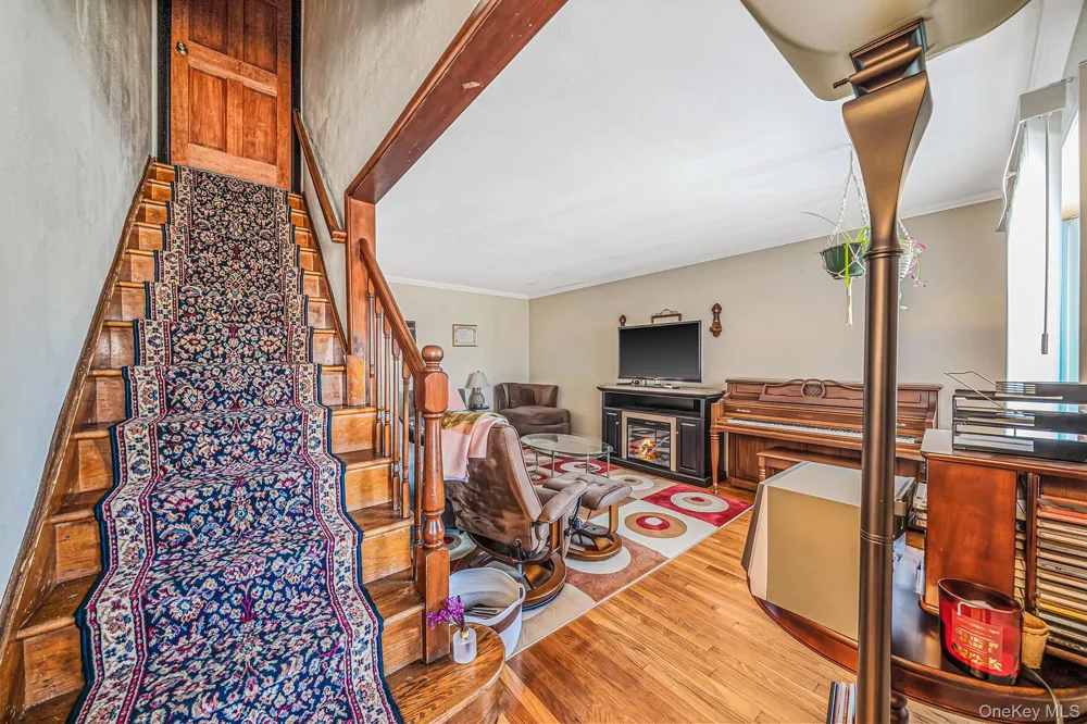 67 Holly Avenue Hempstead, NY 11550