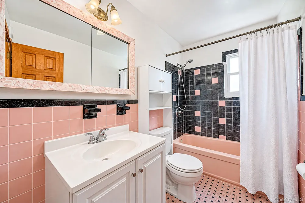 67 Holly Avenue Hempstead, NY 11550